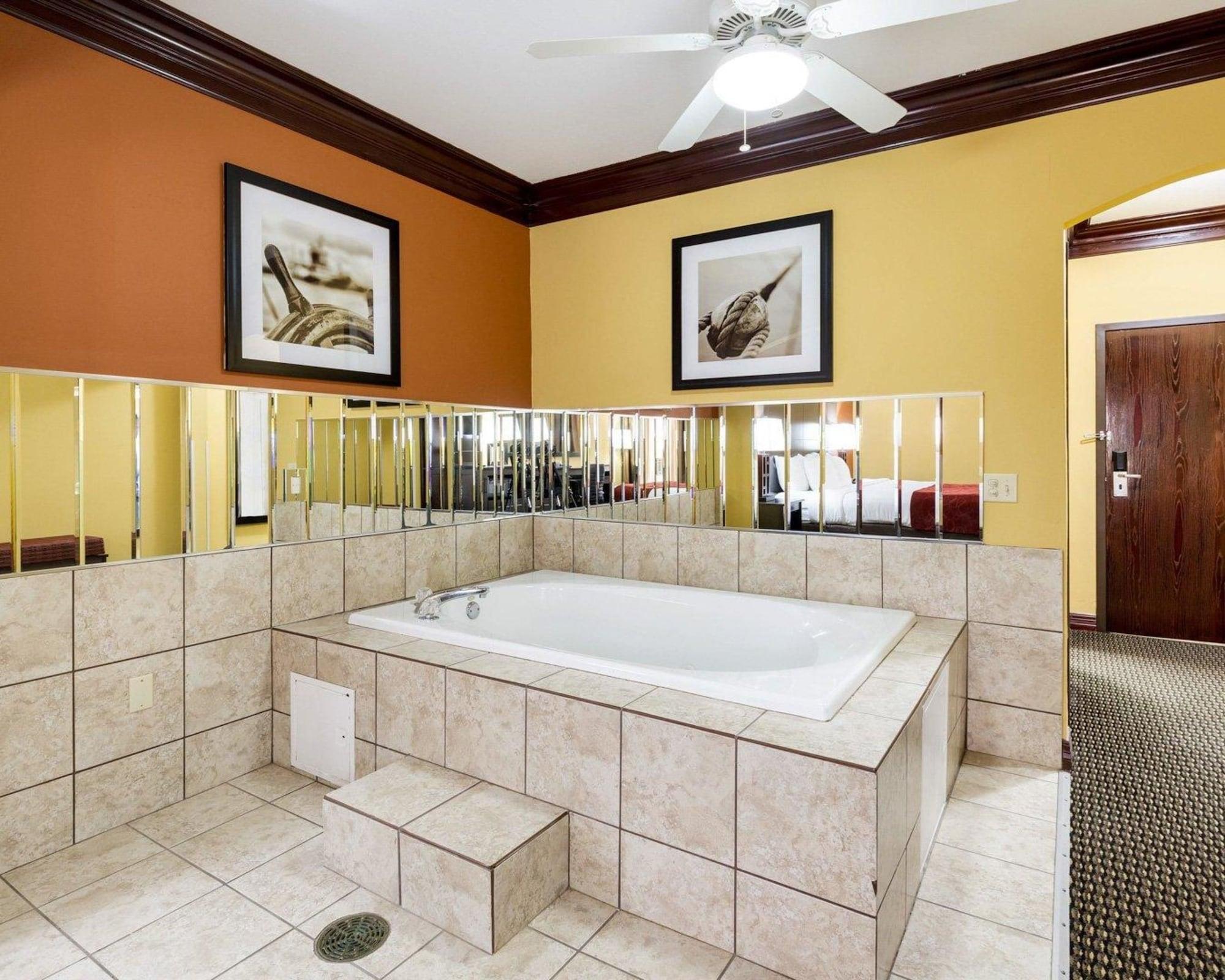 Comfort Suites Lake Jackson Clute Екстер'єр фото