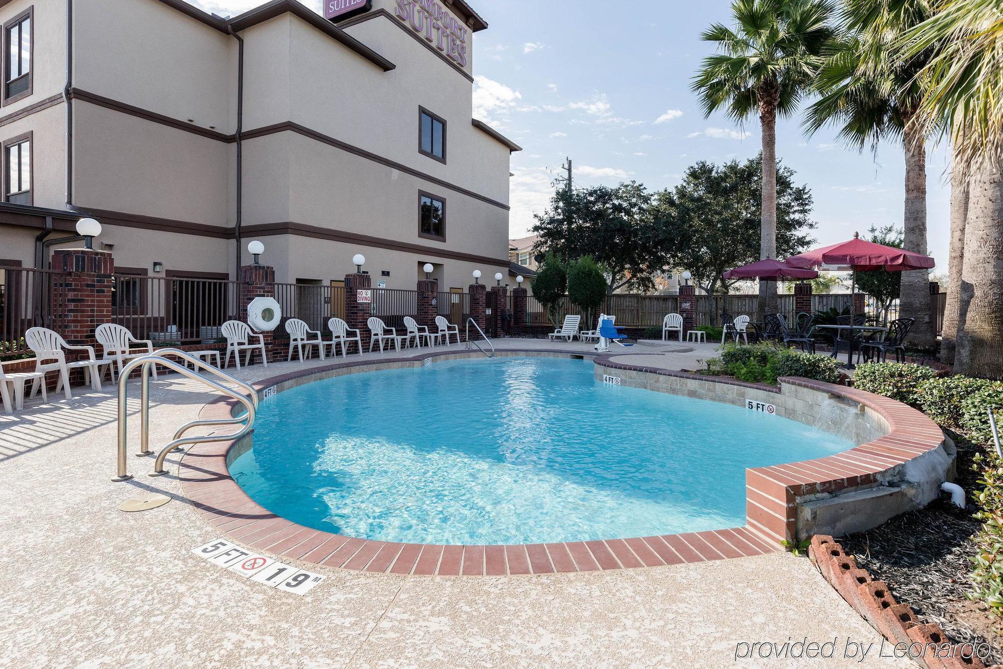 Comfort Suites Lake Jackson Clute Екстер'єр фото