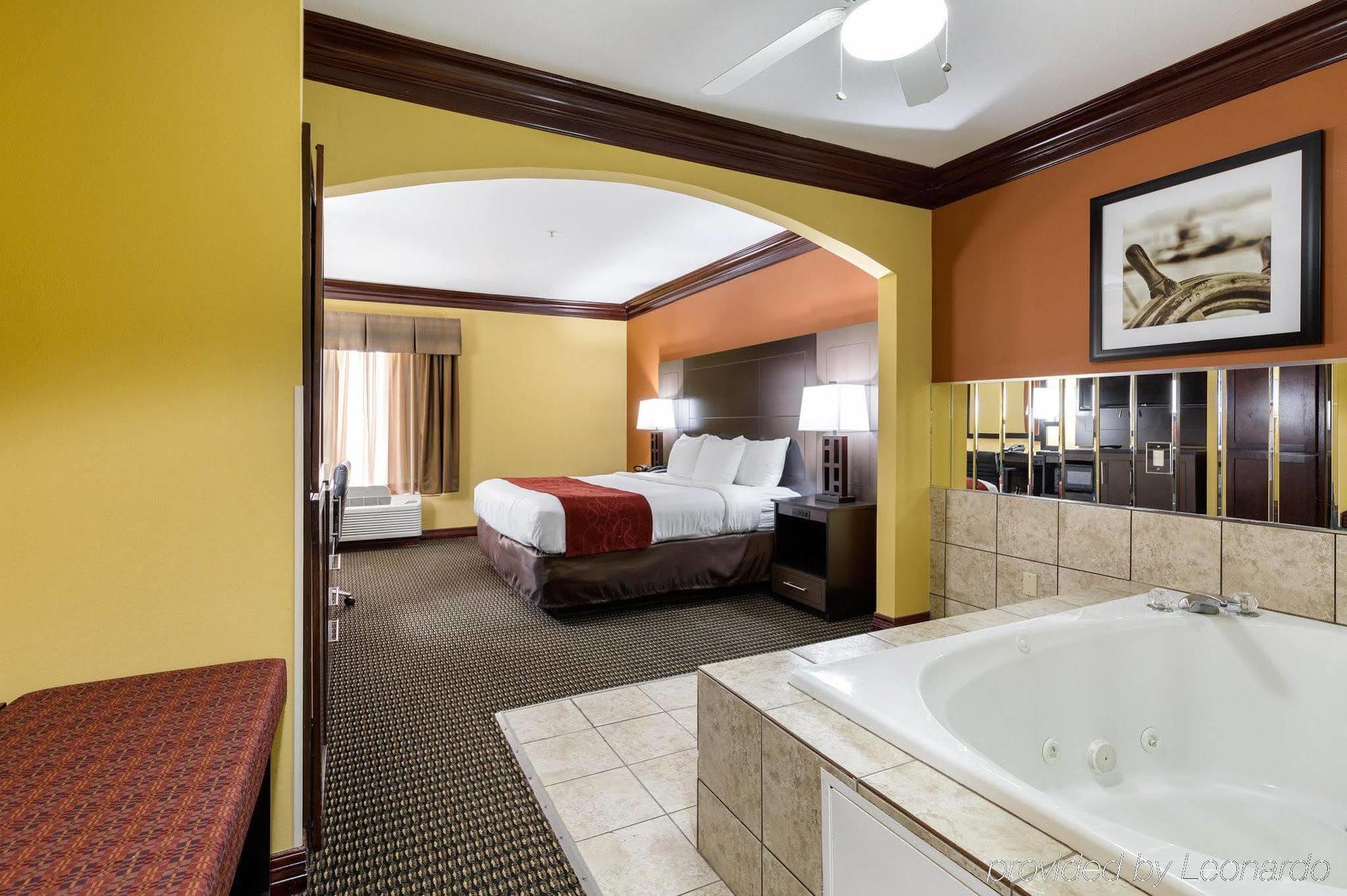Comfort Suites Lake Jackson Clute Екстер'єр фото