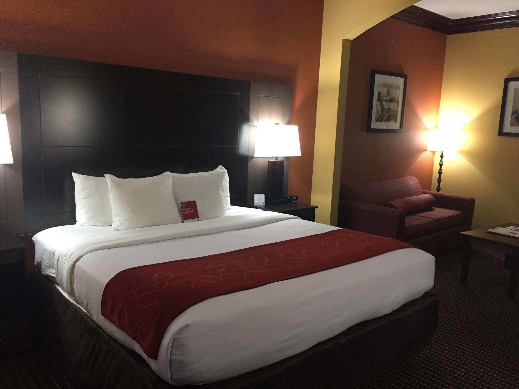 Comfort Suites Lake Jackson Clute Екстер'єр фото