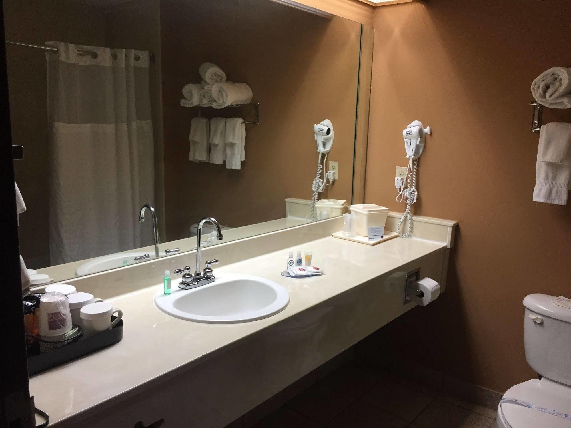 Comfort Suites Lake Jackson Clute Екстер'єр фото