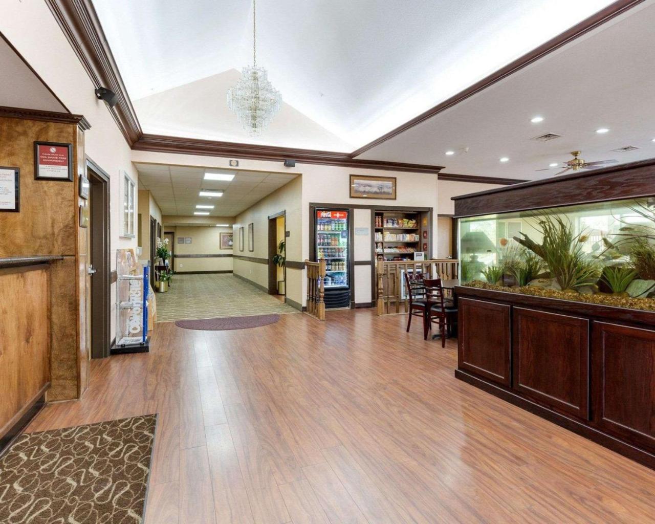 Comfort Suites Lake Jackson Clute Екстер'єр фото